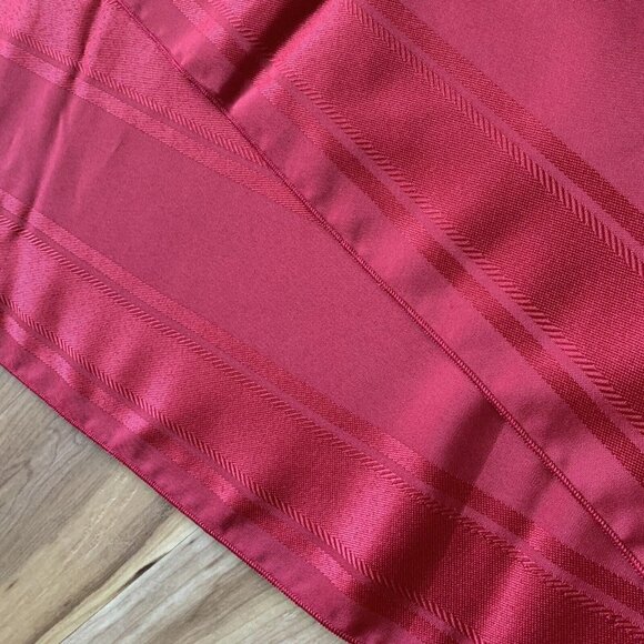 Red Large Tablecloth 60” x 100”Rectangle Holiday Dining Polyester Stripe - Picture 3 of 3